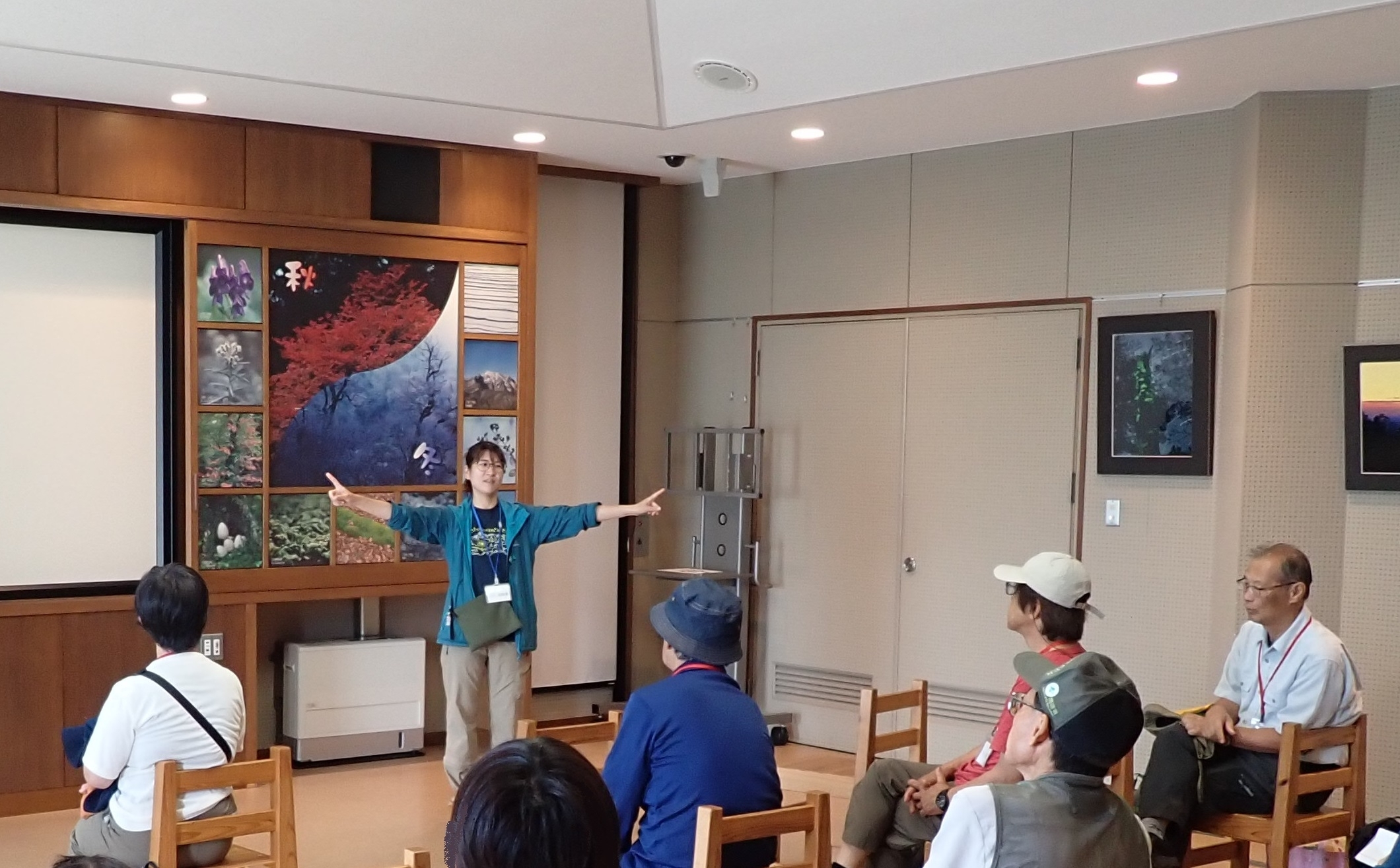 レクチャールームで説明